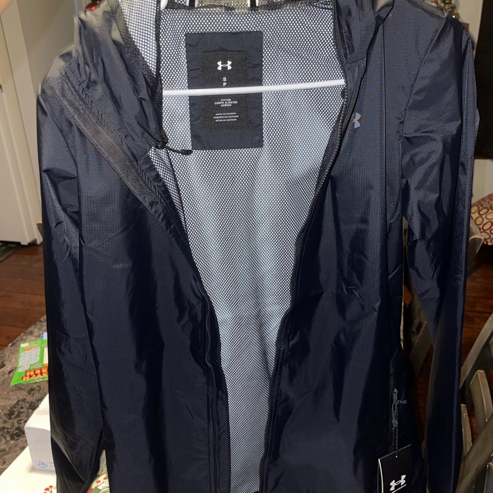 Brand new BLACK Under Armour rain coat